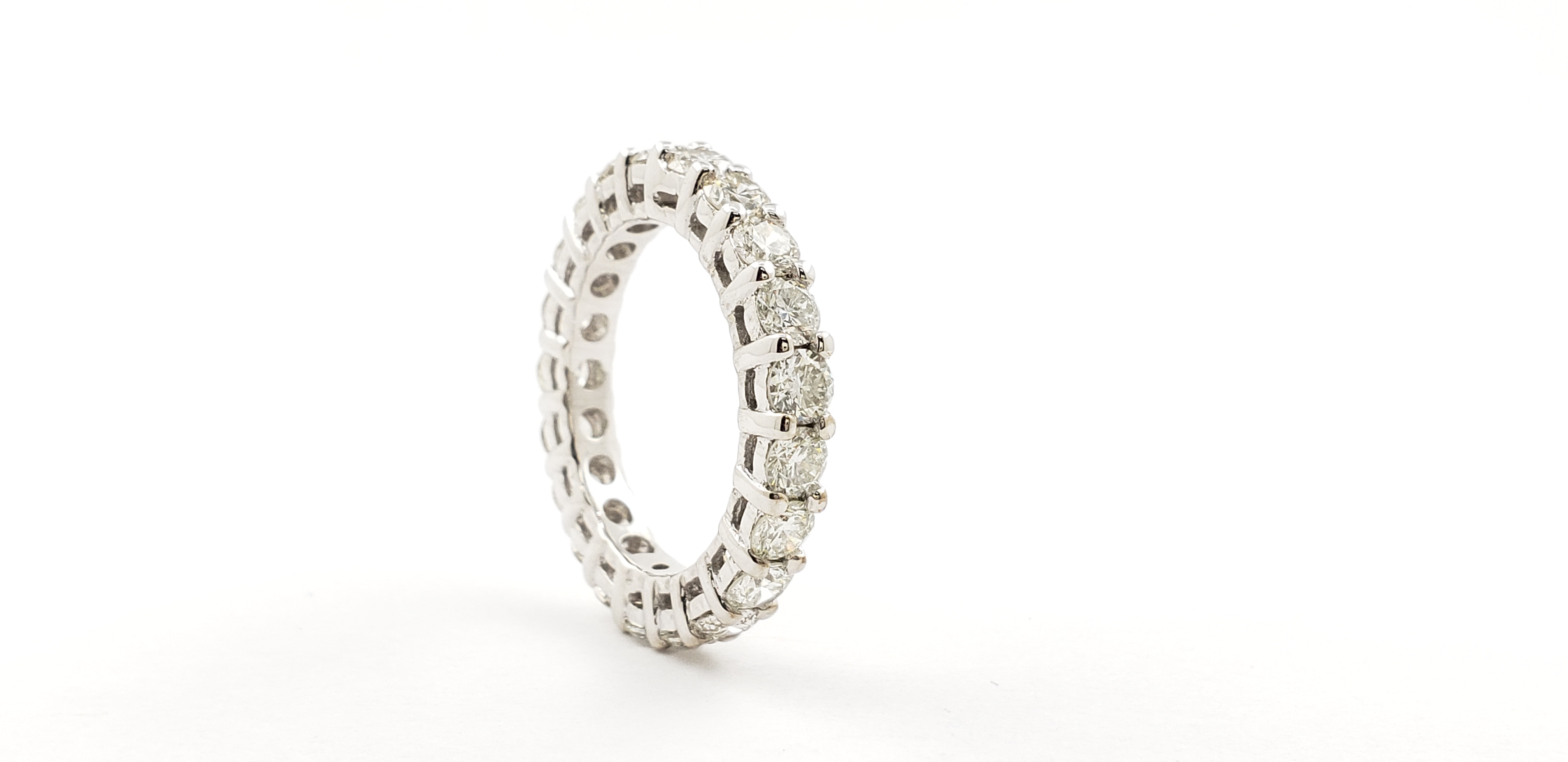 Round Shape Eternity Band